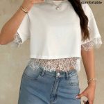 Camiseta Corta Blanca con Bajo y Mangas de Encaje [TALLA S]