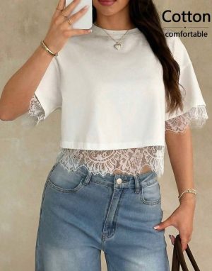 Camiseta Corta Blanca con Bajo y Mangas de Encaje [TALLA S]