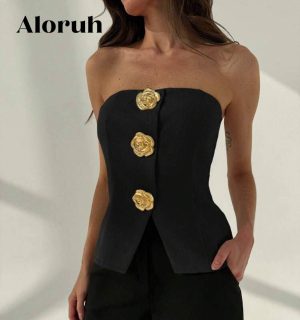 Top Palabra de Honor con Botones Metálicos en Relieve [TALLA S]