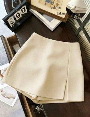 Falda-Short Minimalista Beige [TALLA L]