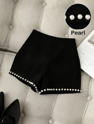 Shorts Negros Sastreros con Borde de Perlas