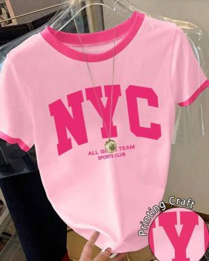 photo_2026-10-06_18-21-39 Camiseta / Polera rosa estilo universitario "NYC Sports Club"